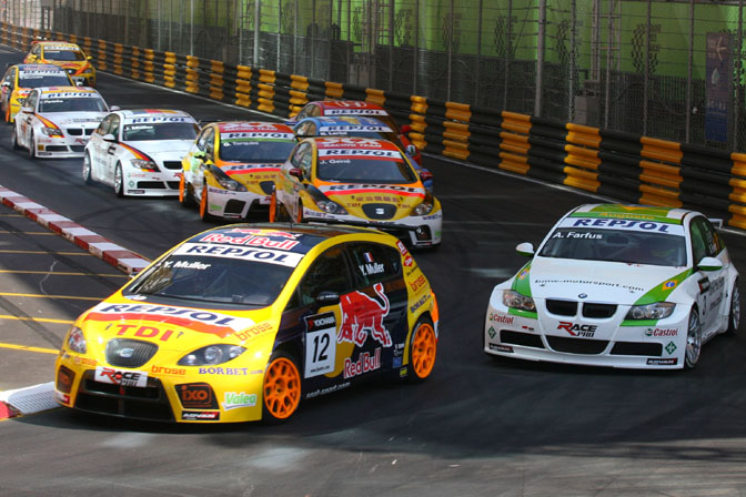 Random Snap>> Yvan Muller, A True�Champion
