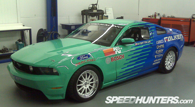 Random Snap>>jr’s New Toy Gets Some Colours