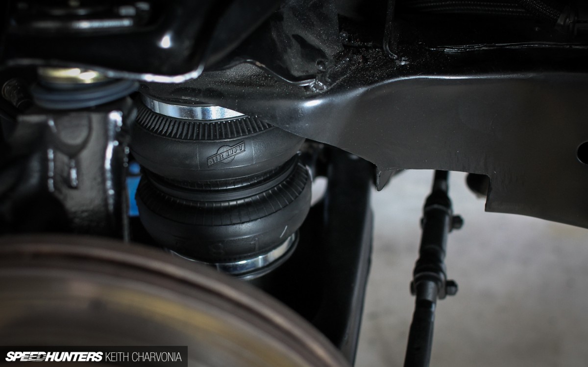 Speedhunters_Charvonia_Airlift_Kaiser-39