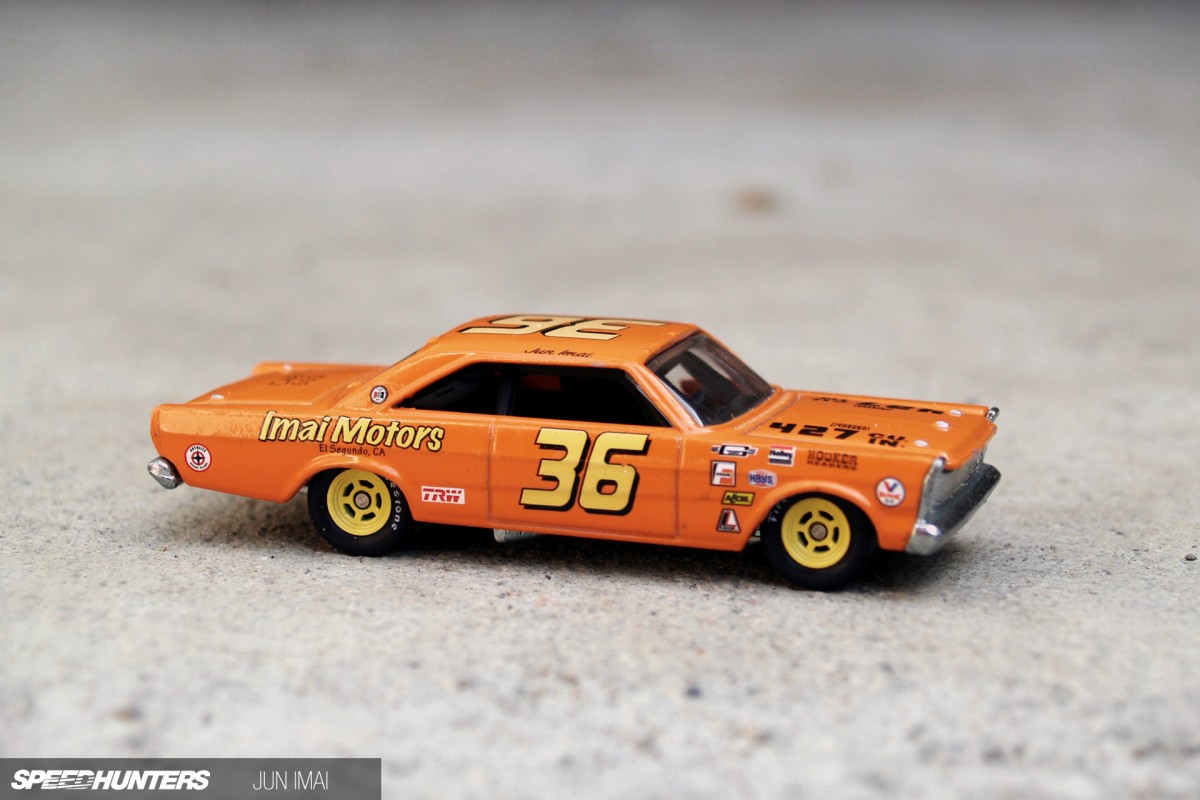HOT_WHEELS_GALAXIE