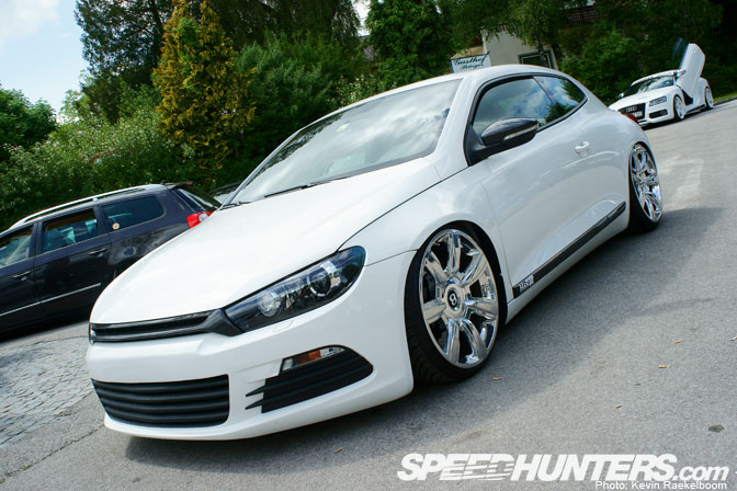Desktops>> Bentley Scirocco
