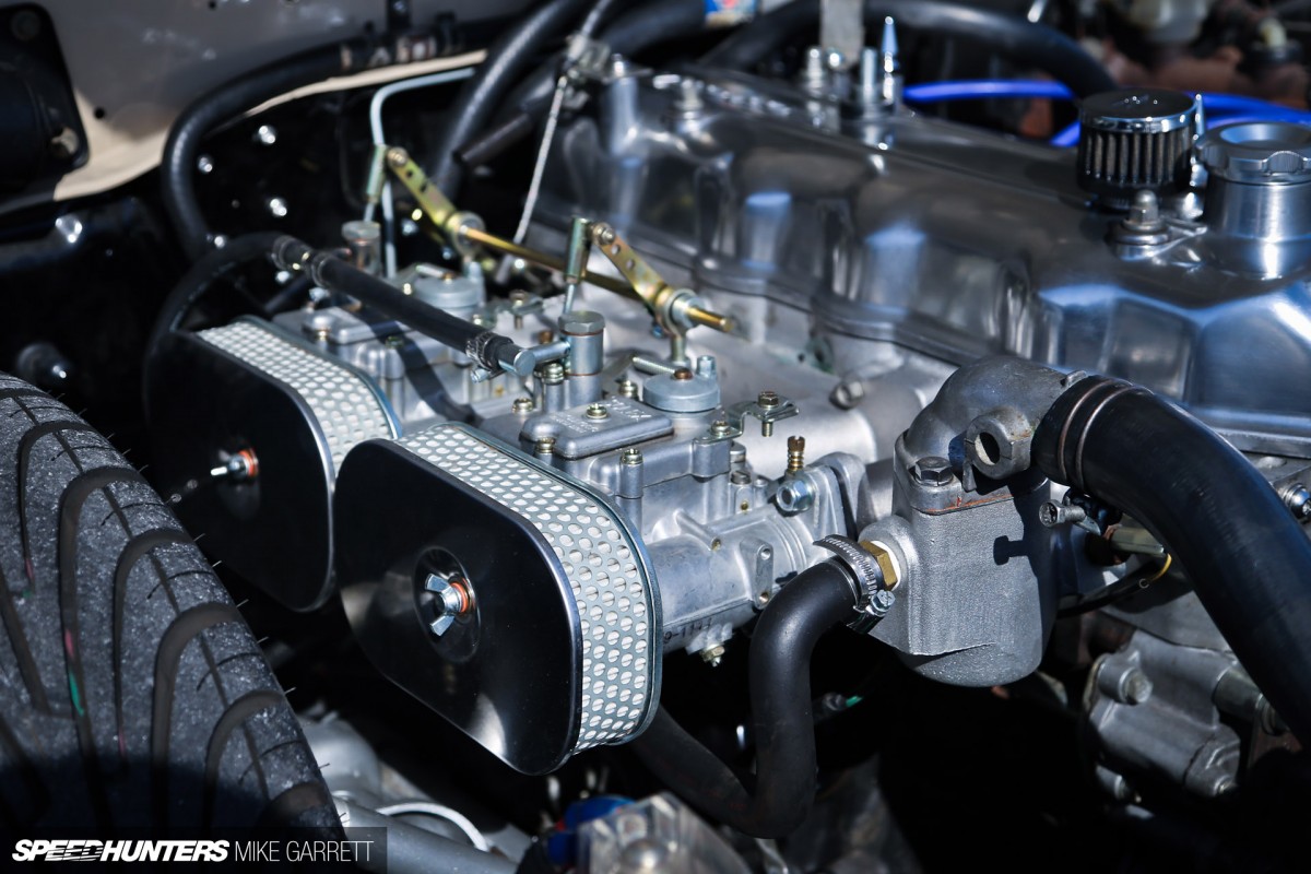 SOLEX_CARBS