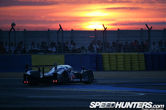 Desktops>> Peugeot At Sundown