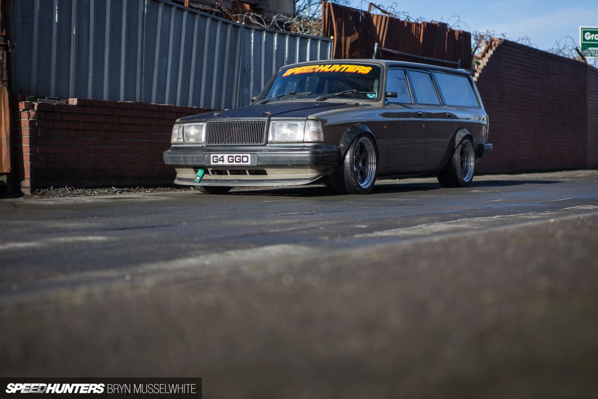 Volvo 240 wagon Rays TE37 (12 of 29)