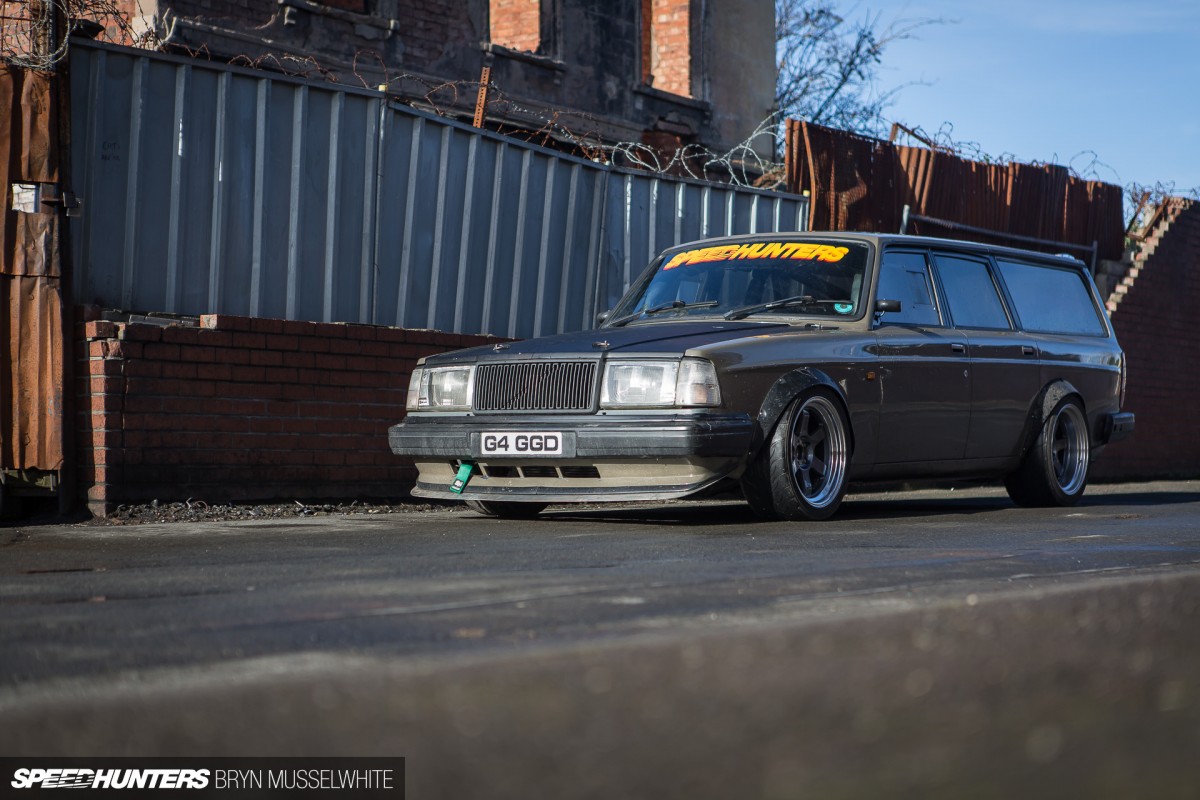 Volvo 240 wagon Rays TE37 (13 of 29)