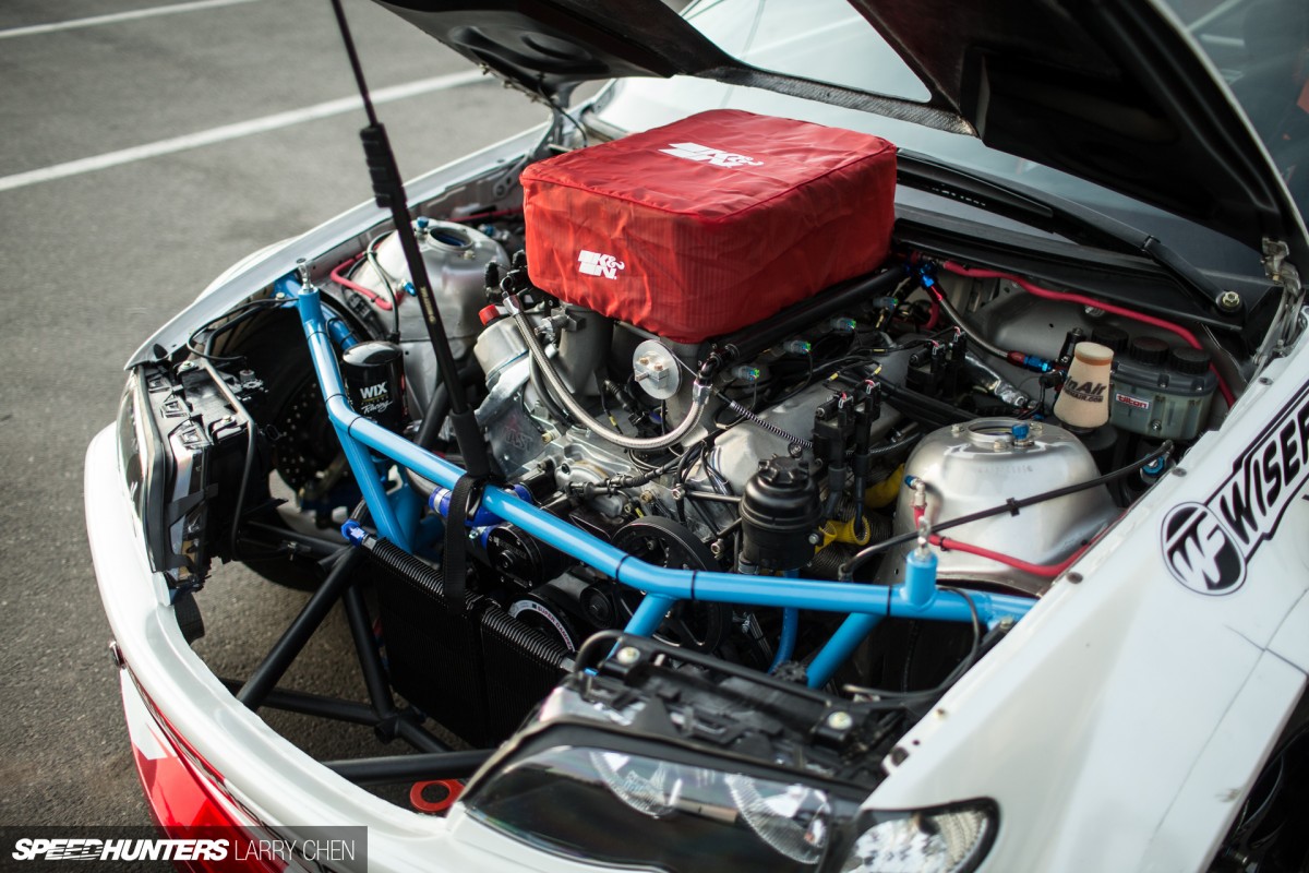 Larry_Chen_Speedhunters_engine_bays_of_Formula_drift_2015-19