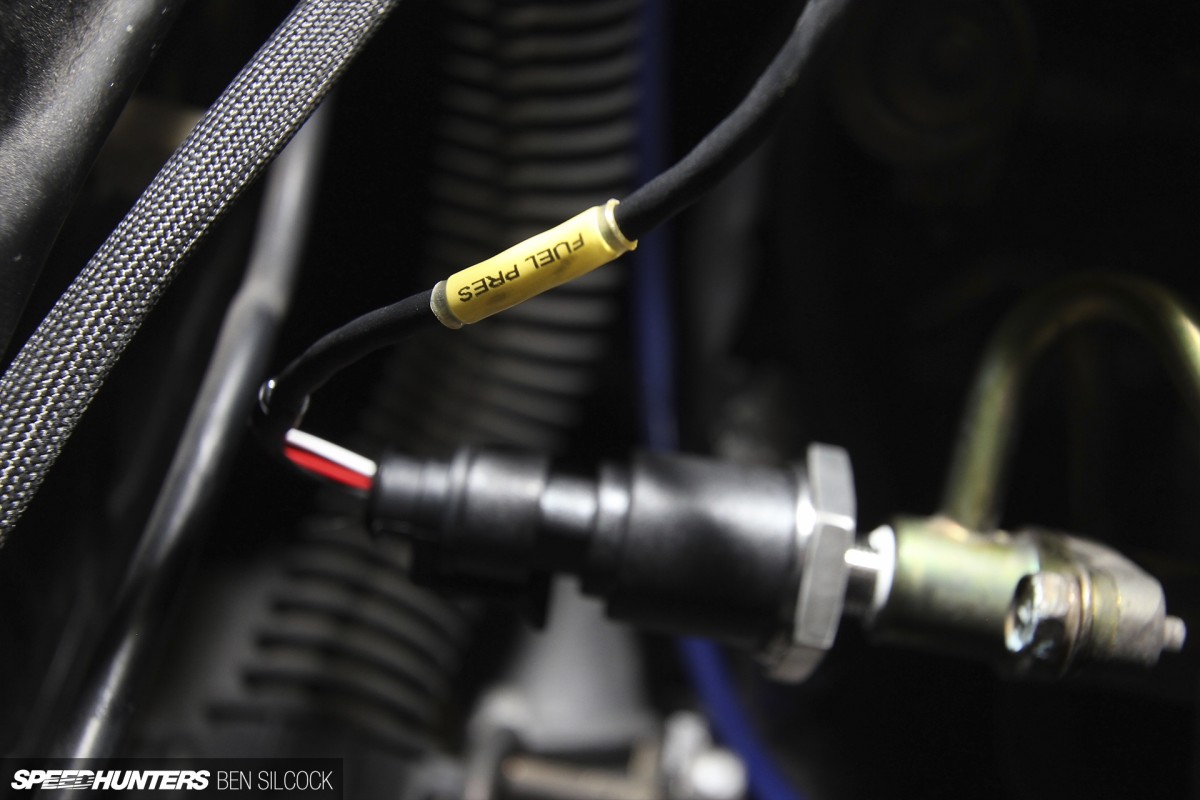 fuel-pressure-sensor-fited-350z