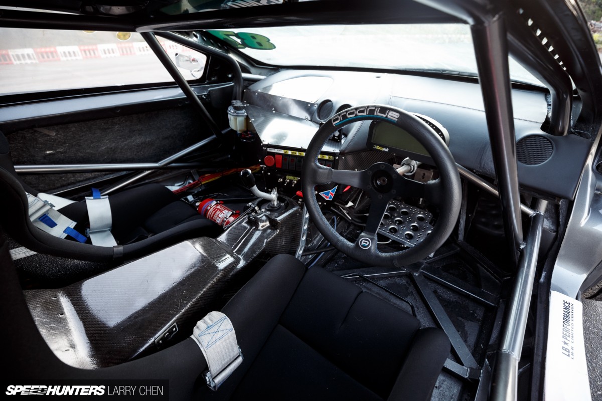 Larry_Chen_Speedhunters_Daigo_saito_drift_lambo_12