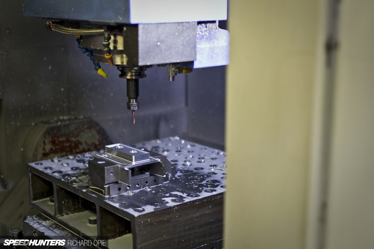 Harrop_Engineering_Superchargers (14)