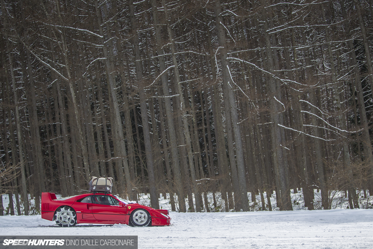 F40-Ski-RedBull-Dino-37
