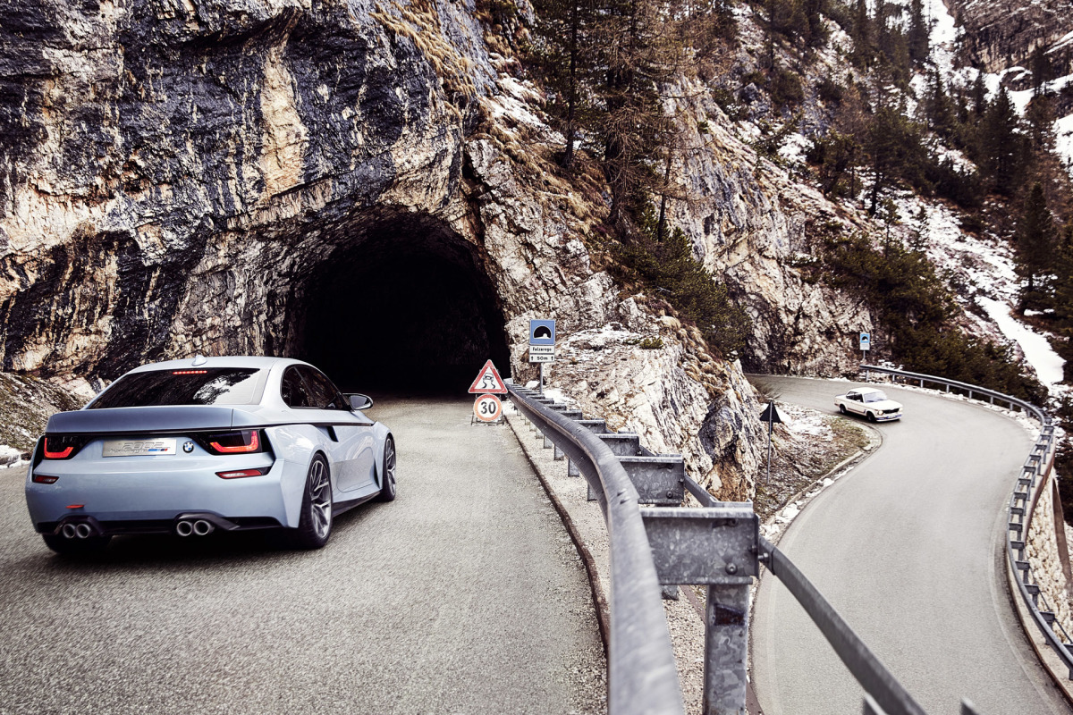 P90219720_highRes_bmw-2002-hommage-05-