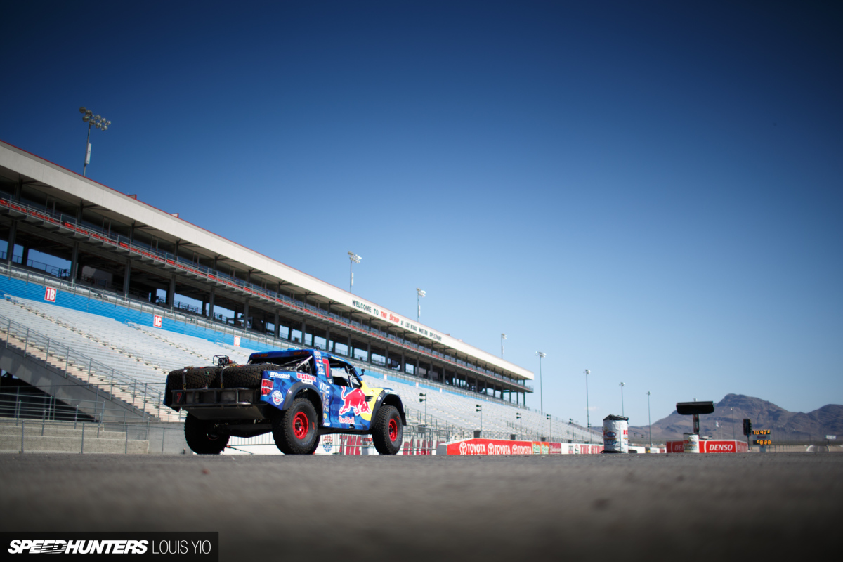 Louis_Yio_2016_Speedhunters_SnapOn_Seat_Swap_31