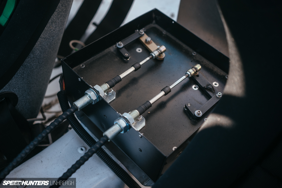 Larry_Chen_2016_Speedhunters_Parsons_Hand_Control_180sx_16