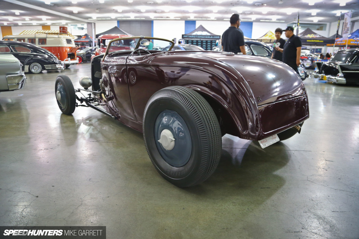 Deuce-Roadster-05