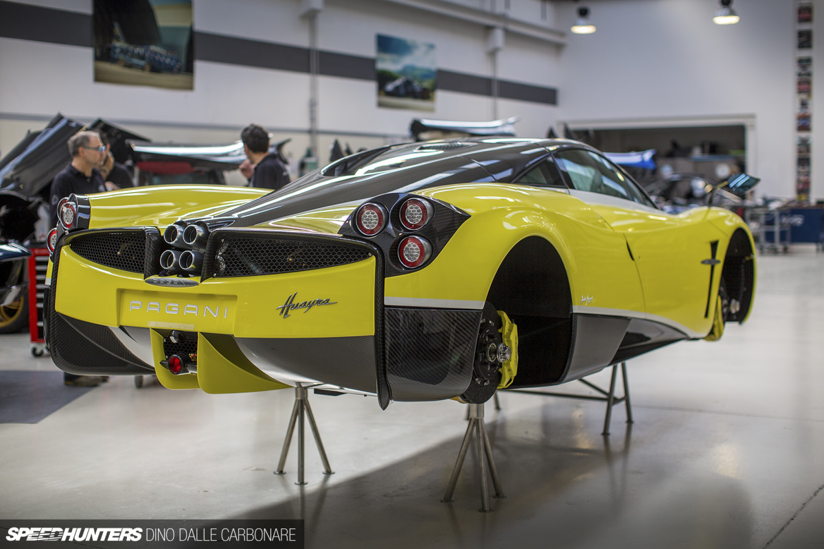 Pagani-Production-Line-19