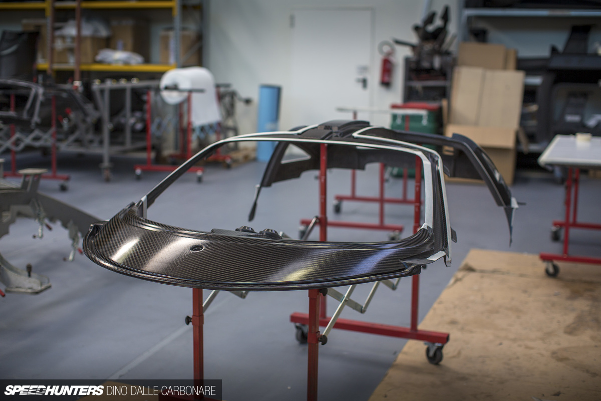 Pagani-Production-Line-30