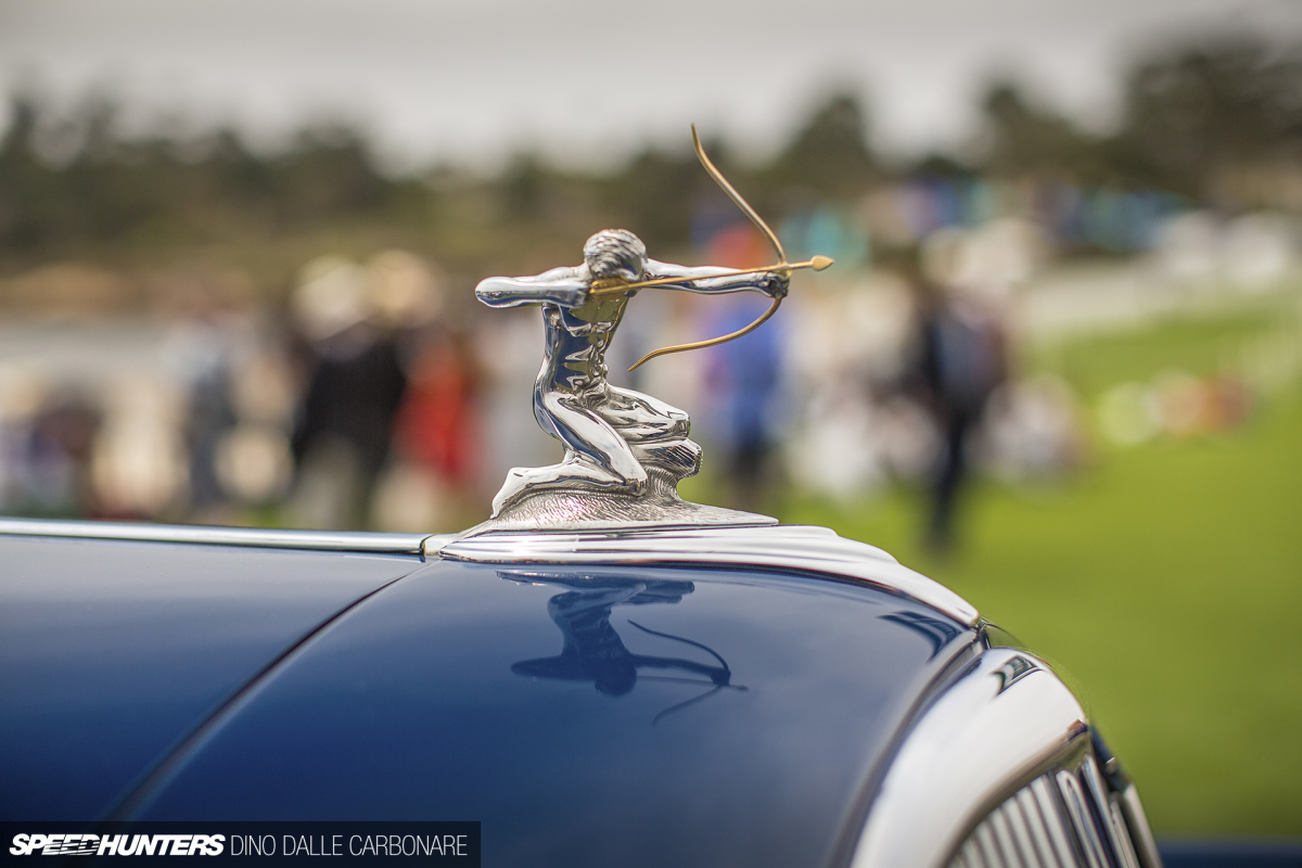 Emblems-Pebble-16-05