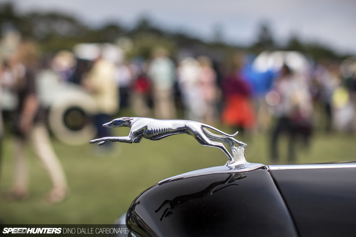 Emblems-Pebble-16-06