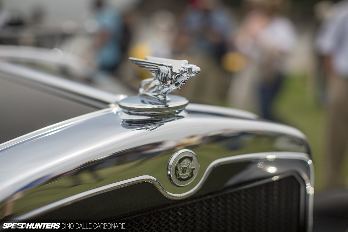 Emblems-Pebble-16-09