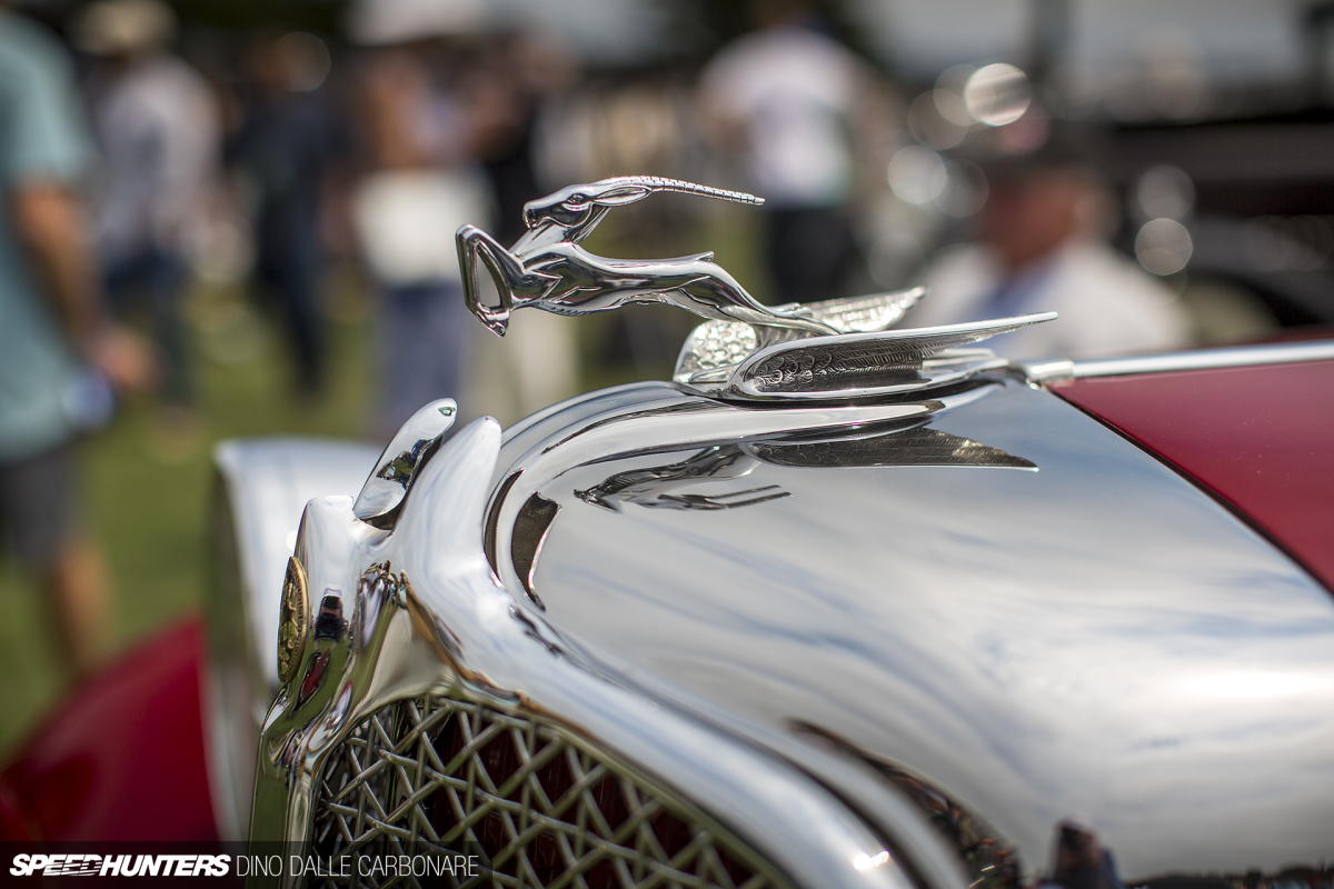 Emblems-Pebble-16-10