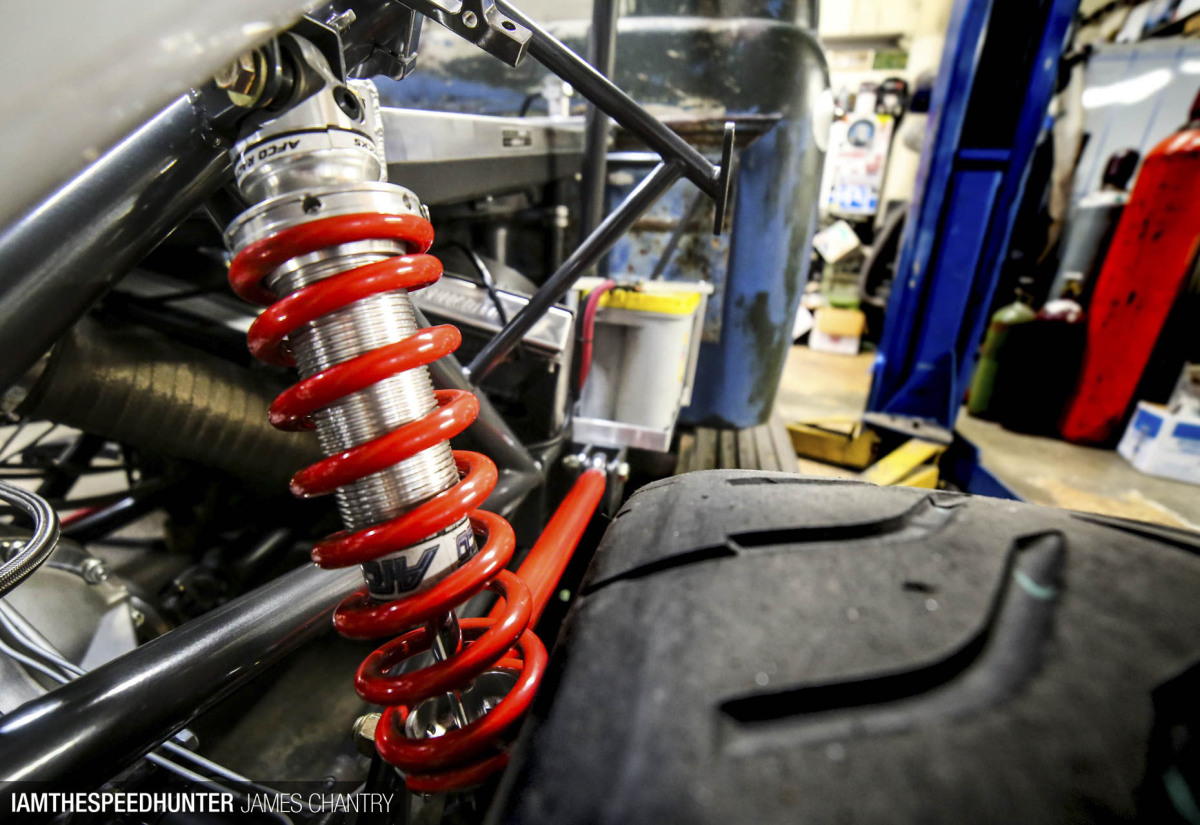 oldsmokeyf1-james-chantry-speedhunters-09