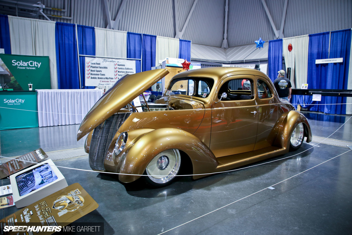 Hemi Ford: Street Rodding At Its Best