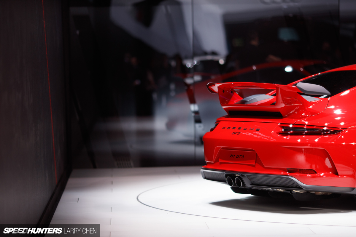 Larry_Chen_Speedhunters_Geneva_show_2017_BTS_39