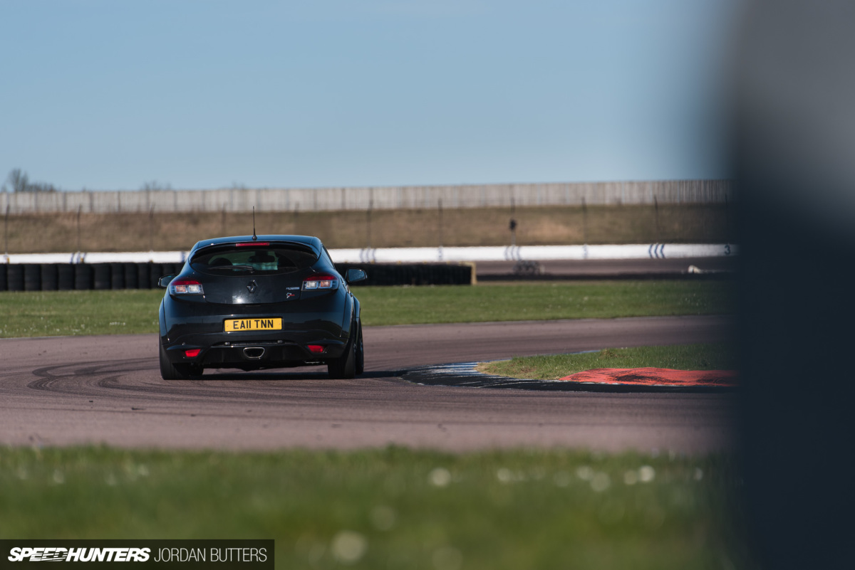 trackaddict-rockingham-2017-jordanbutters-speedhunters-63