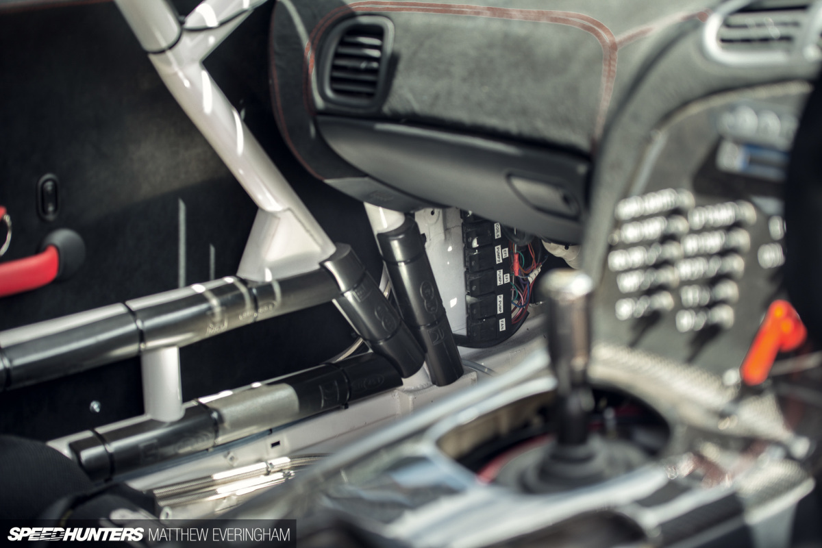 LFXX_RX7_MatthewEveringham_Speedhunters58