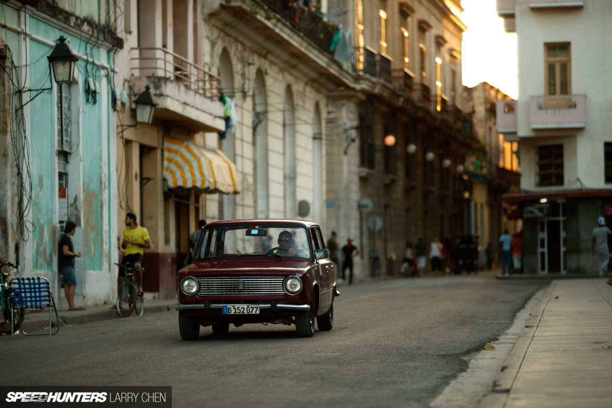 Larry_Chen_Speedhunters_havana_cuba_car_spotting_62