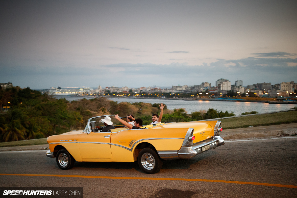Larry_Chen_Speedhunters_havana_cuba_car_spotting_65