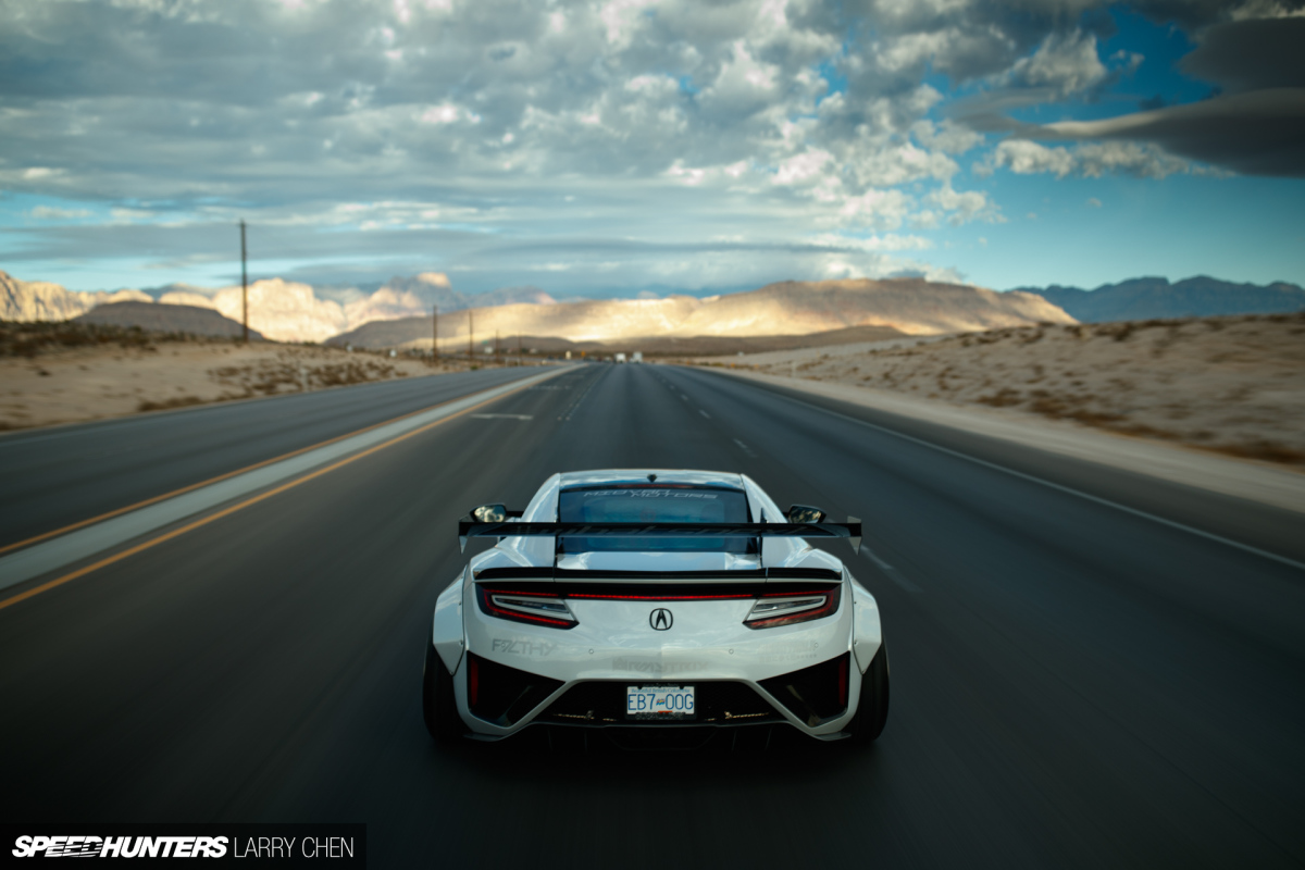 Larry_Chen_2017_Speedhunters_Libertywalk_NSX_010