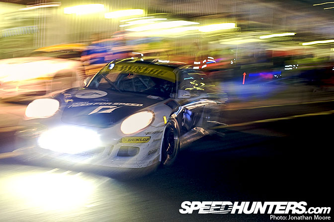 Desktops>> Dubai 24 Hours 2010