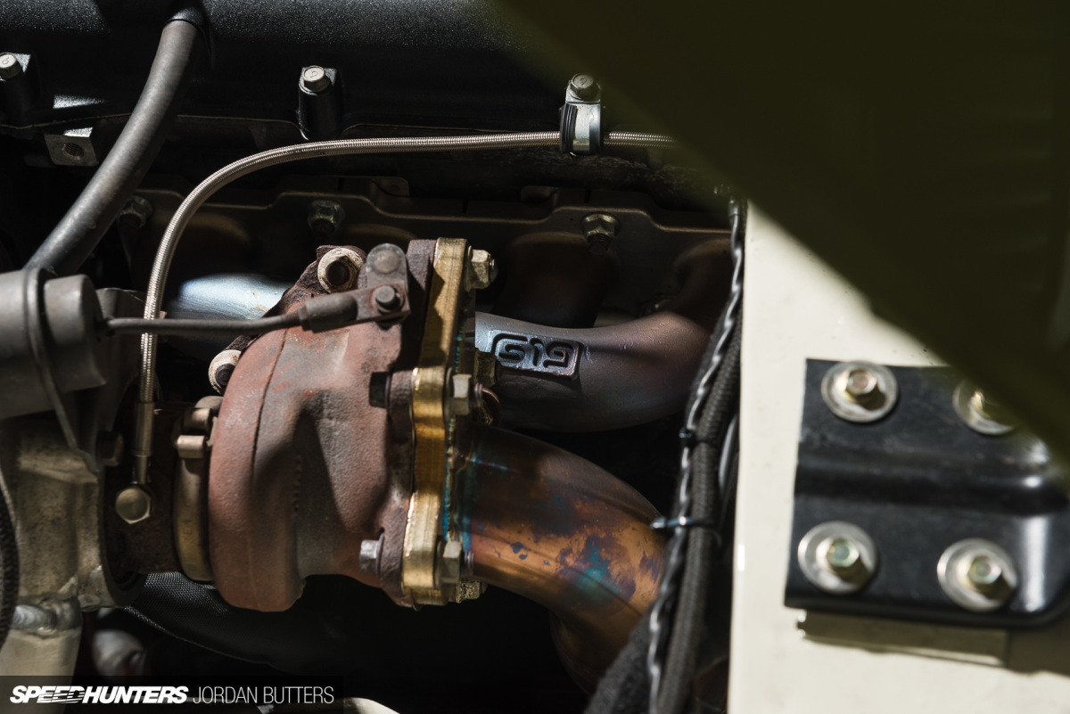 driftworks-hi5-hilux-jordanbutters-speedhunters-6056
