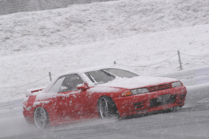 Random Snap>> Wintered & Slammed�R32