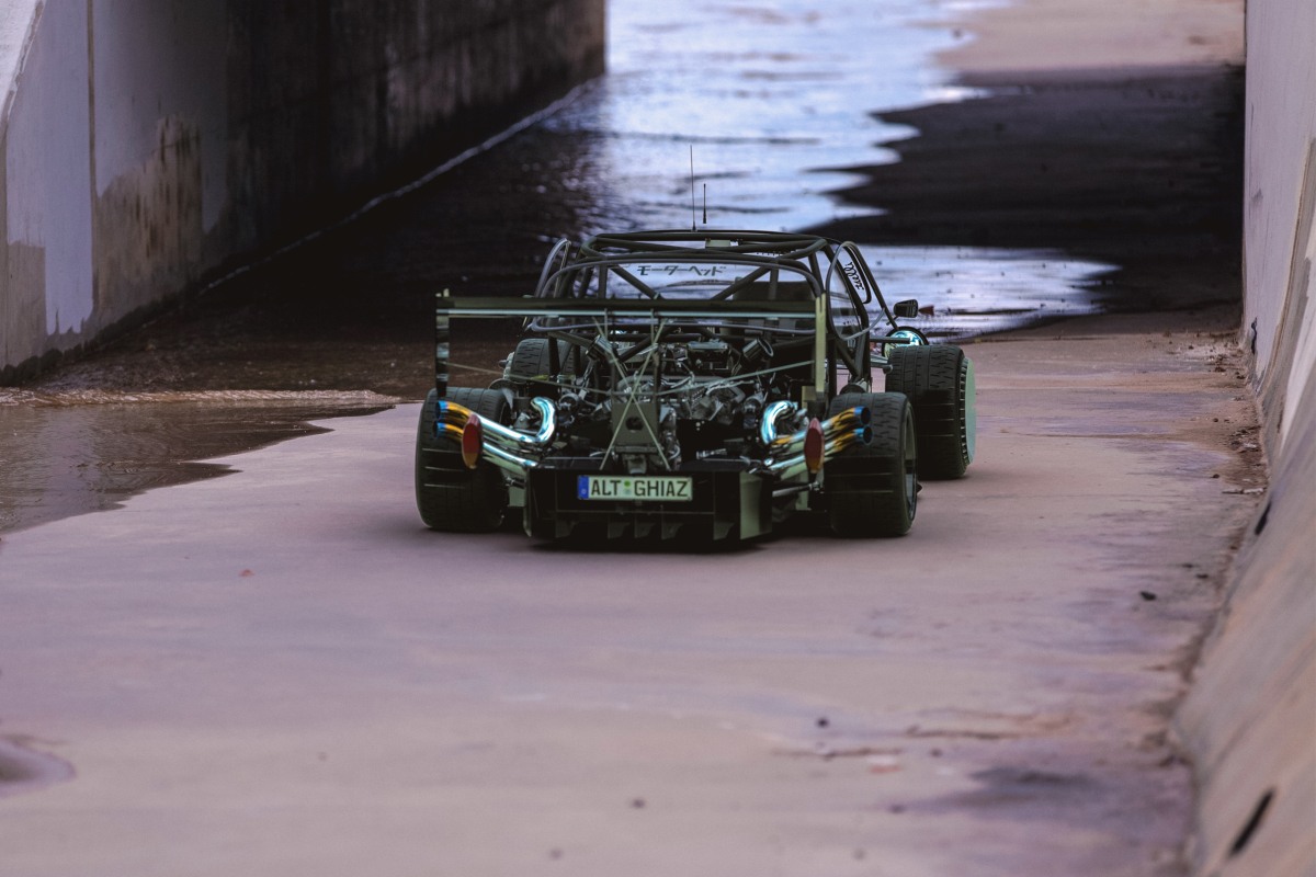 SPEED_HUNTERS_ASH_THORP_GHIA_Z_2560_016