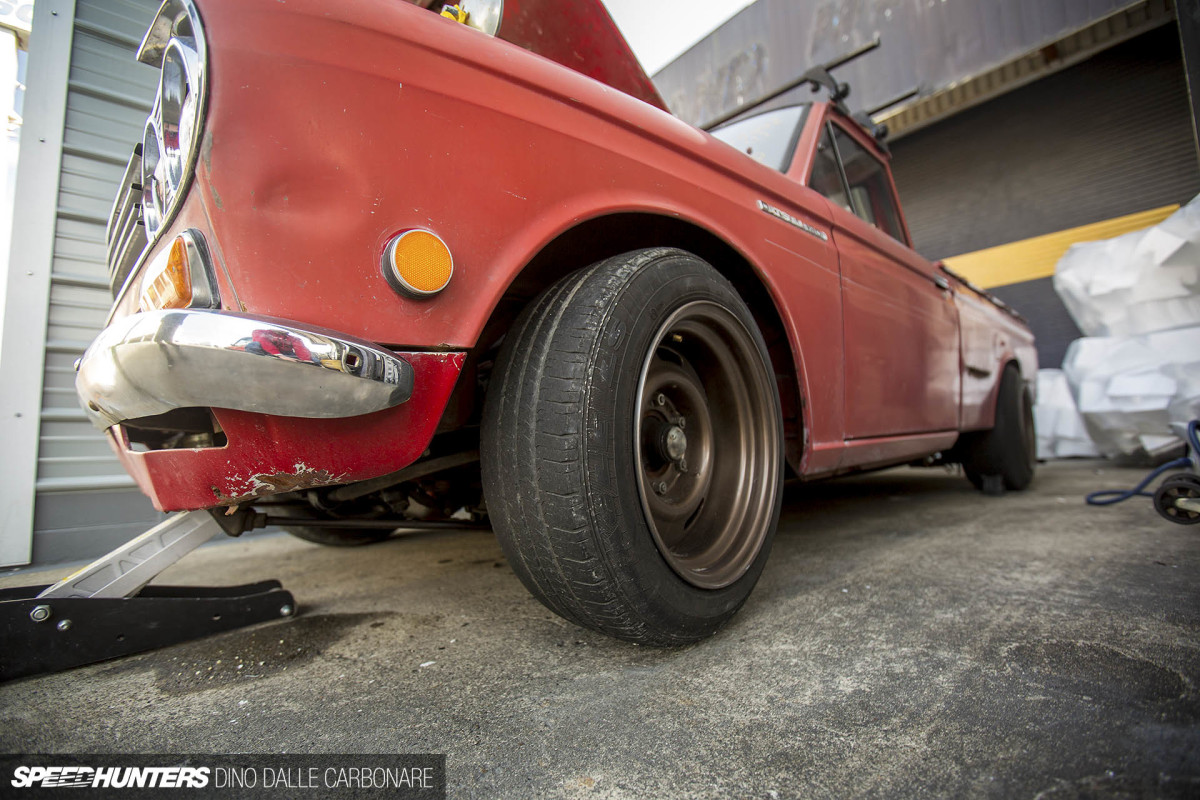 rocket_bunny_datsun_521__dino_dalle_carbonare_11