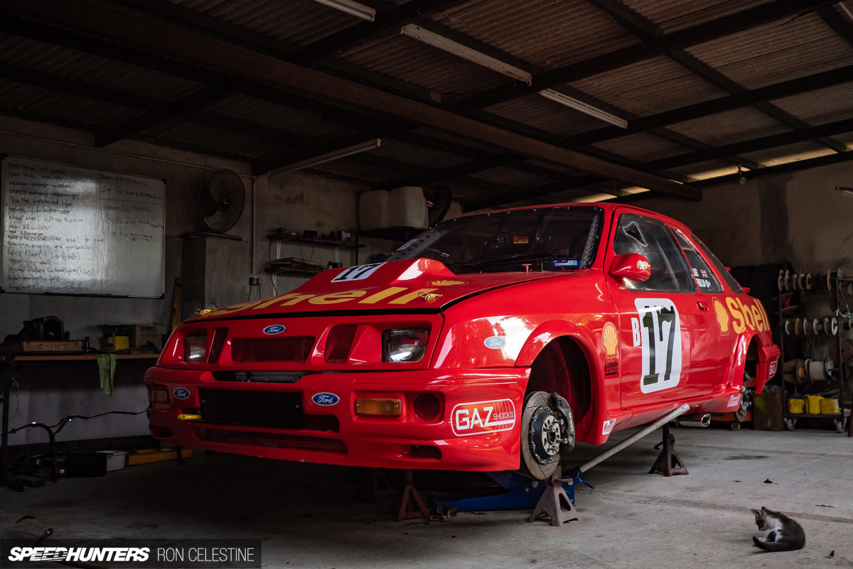 ron_celestine_classic_workshop_ford_cosworth
