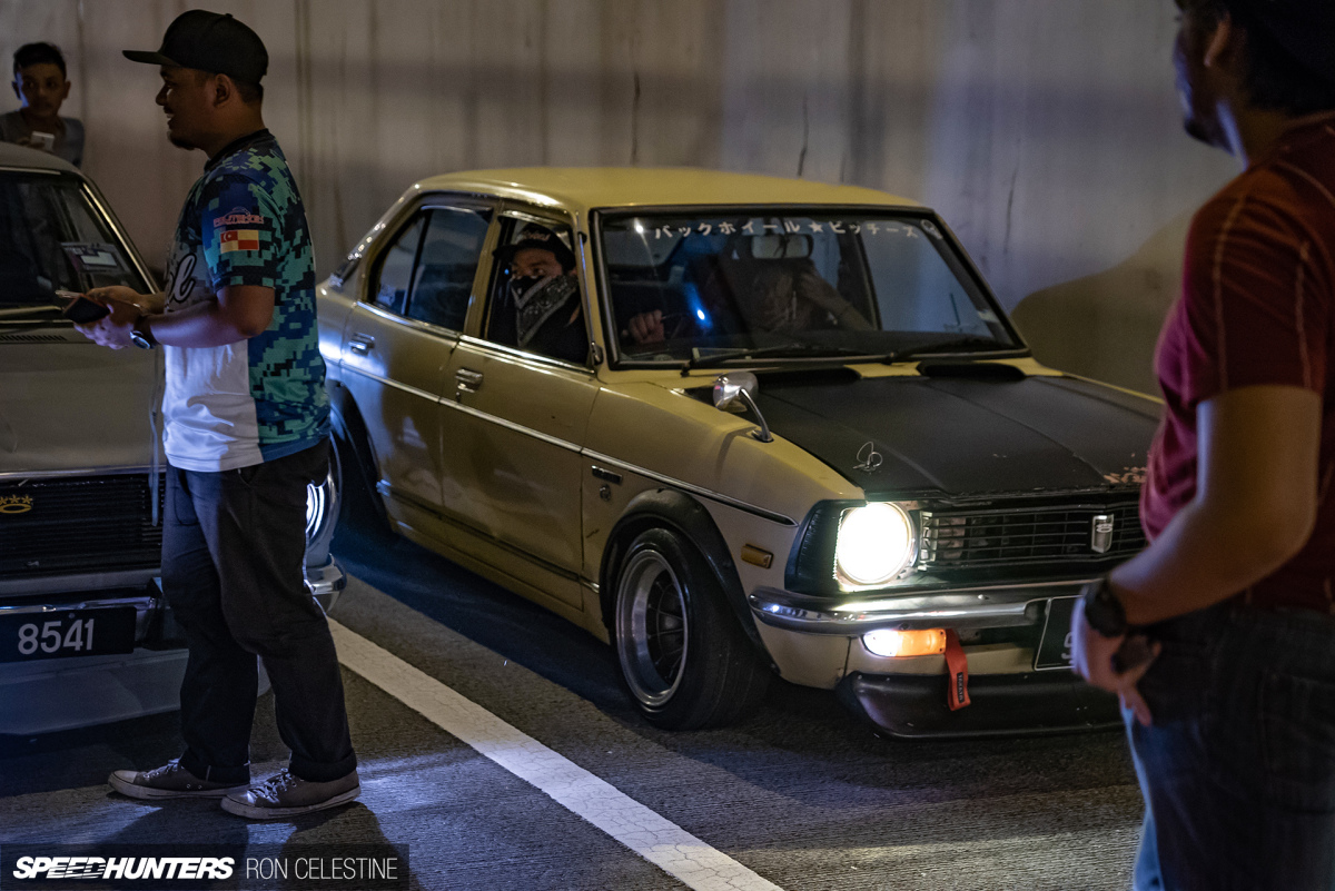 ron_celestine_backwheelbitches_malaysia_nightmeet_bosozoku_group_1
