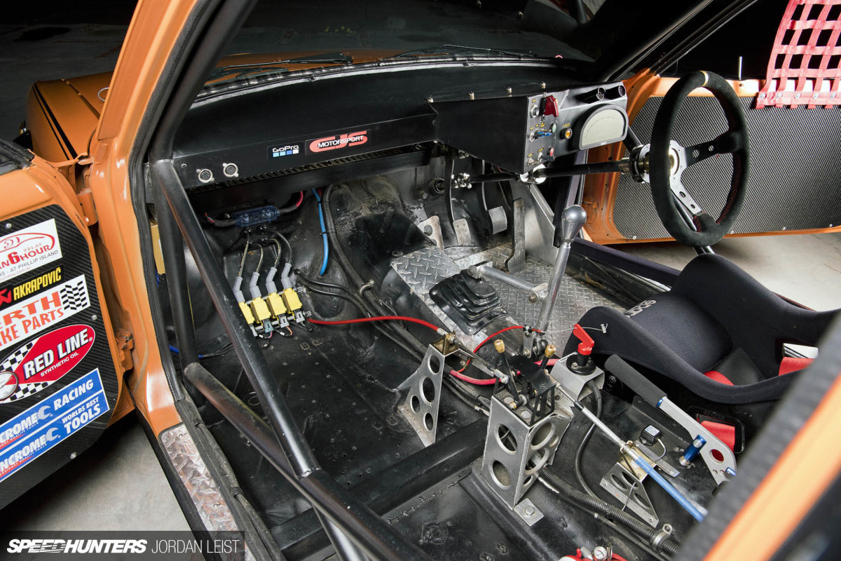 RX3 INTERIOR LEFT