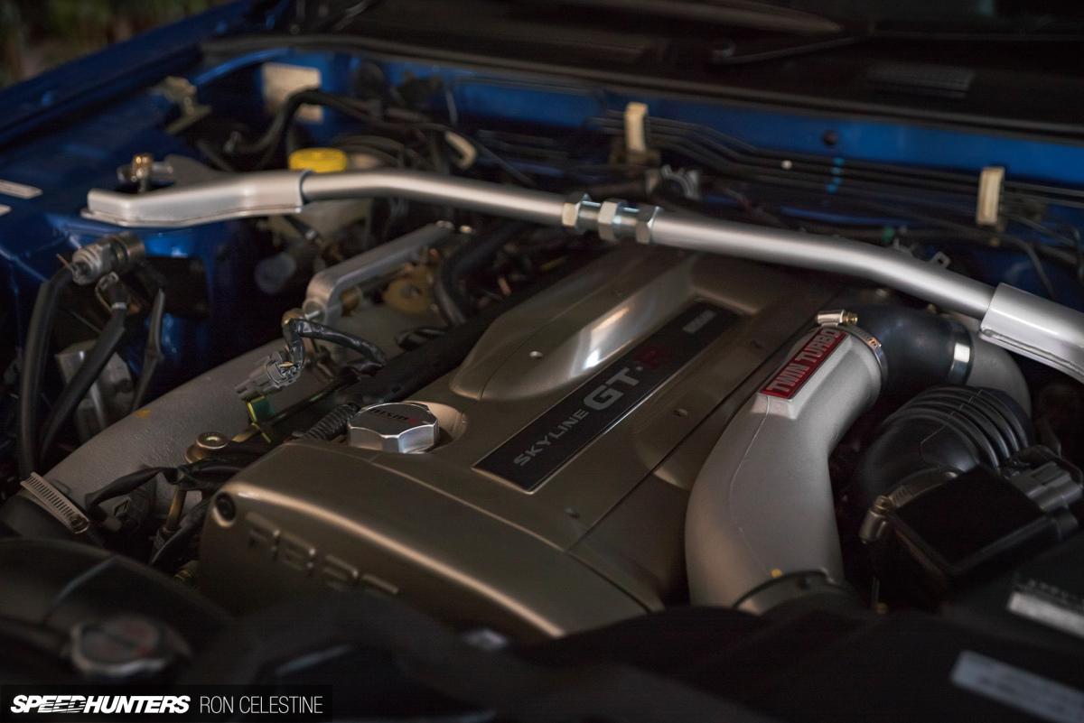 Ron_Celestine_Veruza_R34_GTR_VspecII_engine