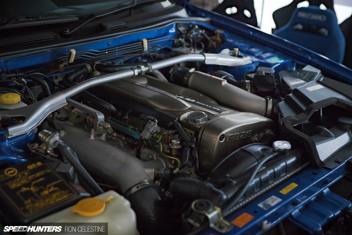 Ron_Celestine_Veruza_R34_GTR_VspecII_engine_1
