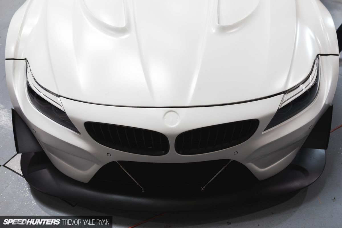 2018-SH_SEMA-Preview-BMW-Z4-GT3_Trevor-Ryan-044_1917