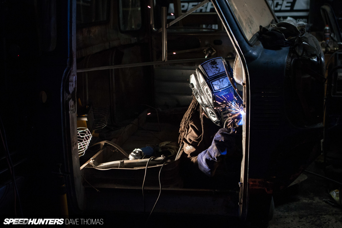 garage-builds-dave-thomas-speedhunters-3