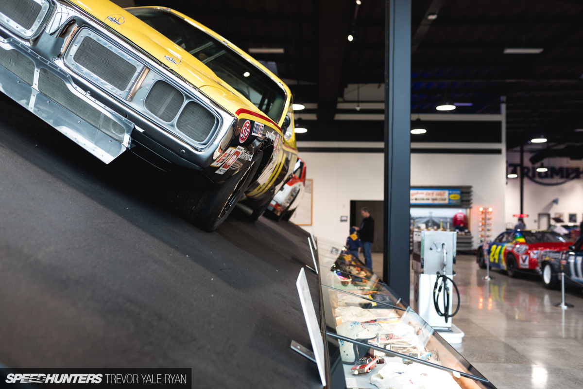 2018-SH_World-Of-Speed-Motorsports-Museum-Portland_Trevor-Ryan-018_0222
