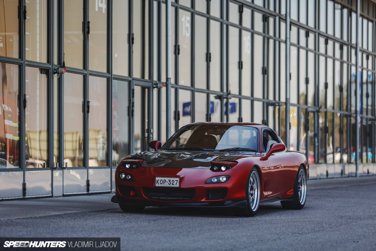 An FD3S Mazda RX-7 & The Smell Of 2-Stroke Premix