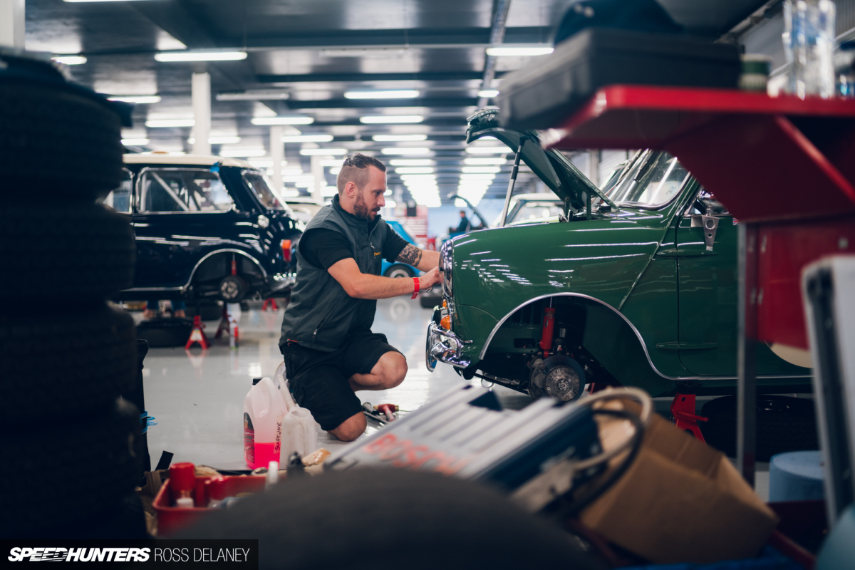 RDM19_SilverstoneClassic_Speedhunters-23