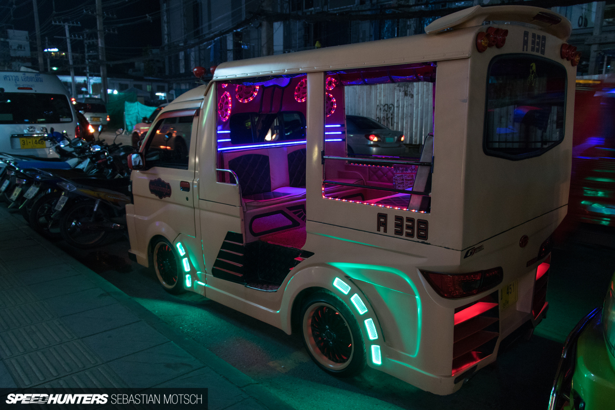 Daihatsu Hijet Tuktuk in Phuket Thailand by Sebastian Motsch