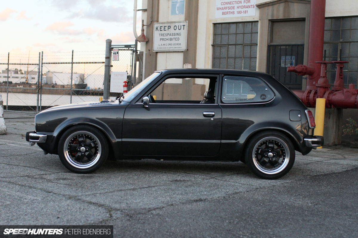 Speedhunters_Left-side-Civic-1978