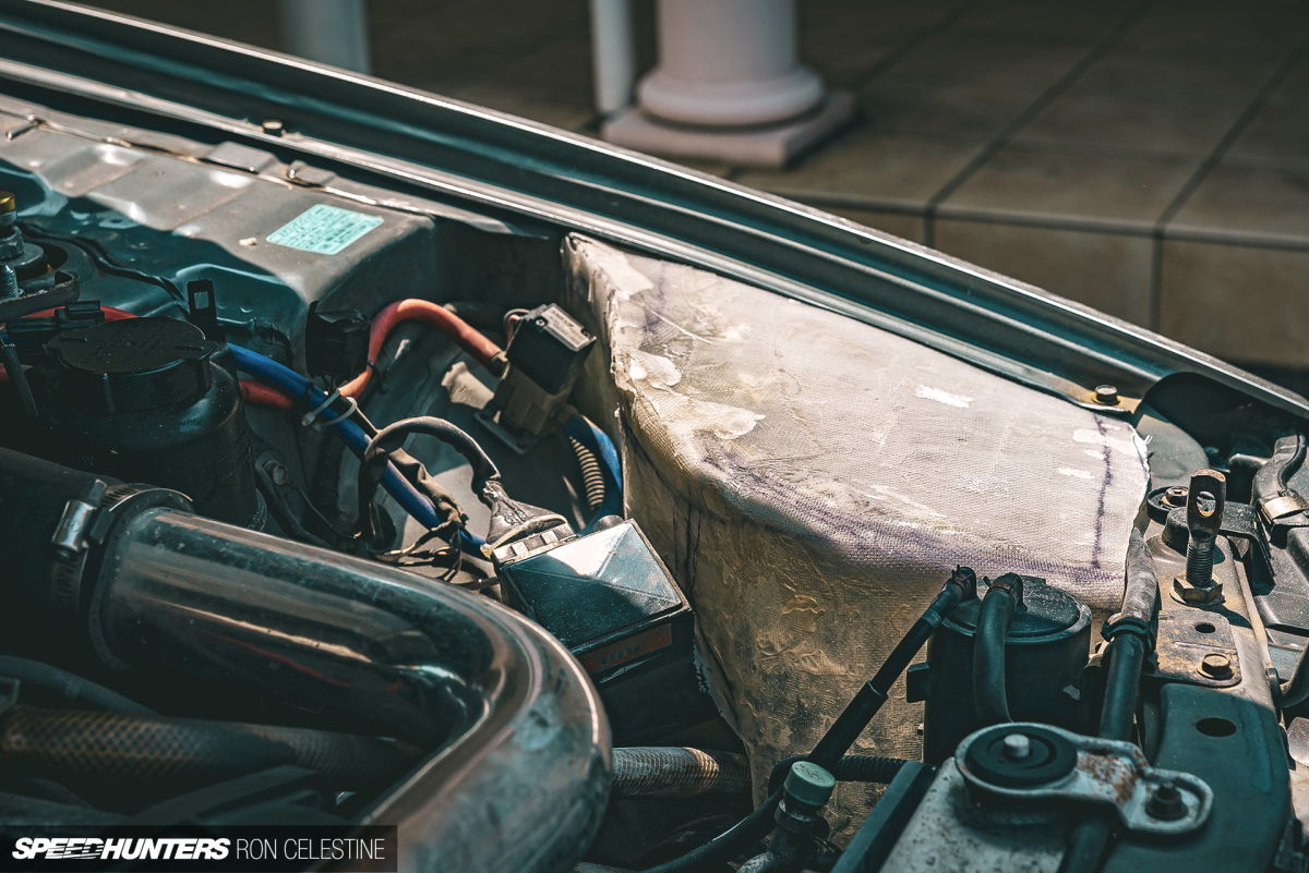 Speedhunters_RonCelestine_ER34_Nissan_Skyline_ProjectRough_CarbonBox_24